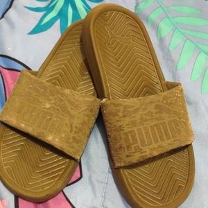Woman puma slides